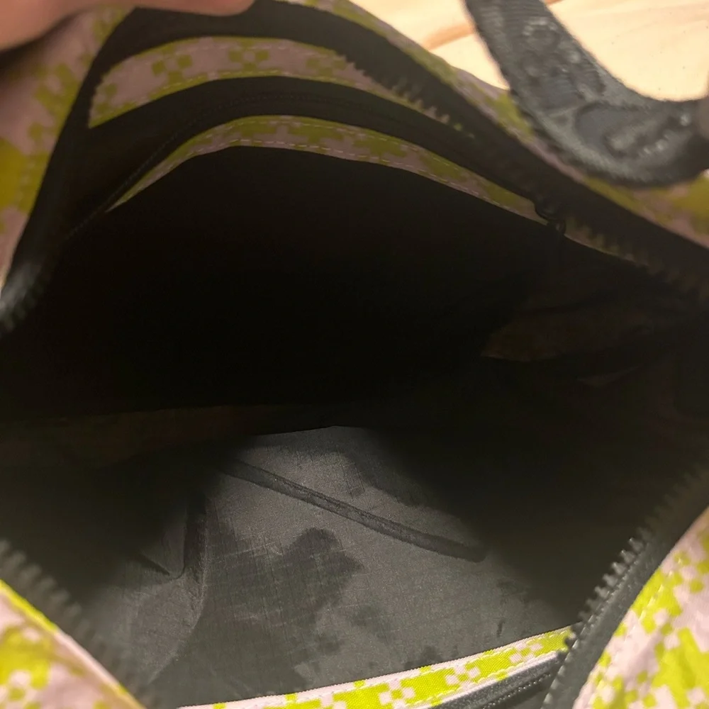 BAGGU medium nylon Crescent bag, green and pink pixelated gingham - Picture 3 of 3